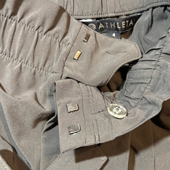 Athleta Paperbag Skyline Skort Skirt size 4 Olive Green Tie Waist Tennis Golf - Picture 9 of 9